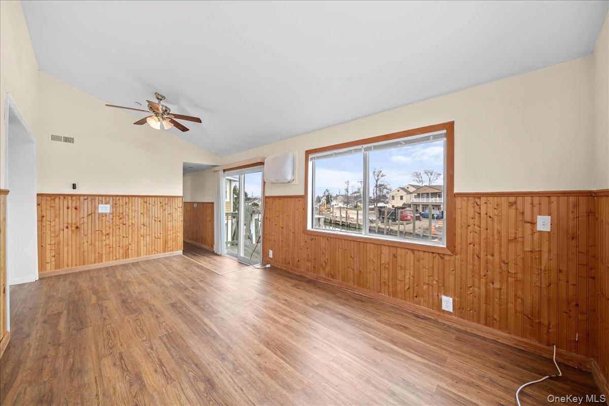 Empty room, Interior, Wood Texture Flooring, Wooden Walls