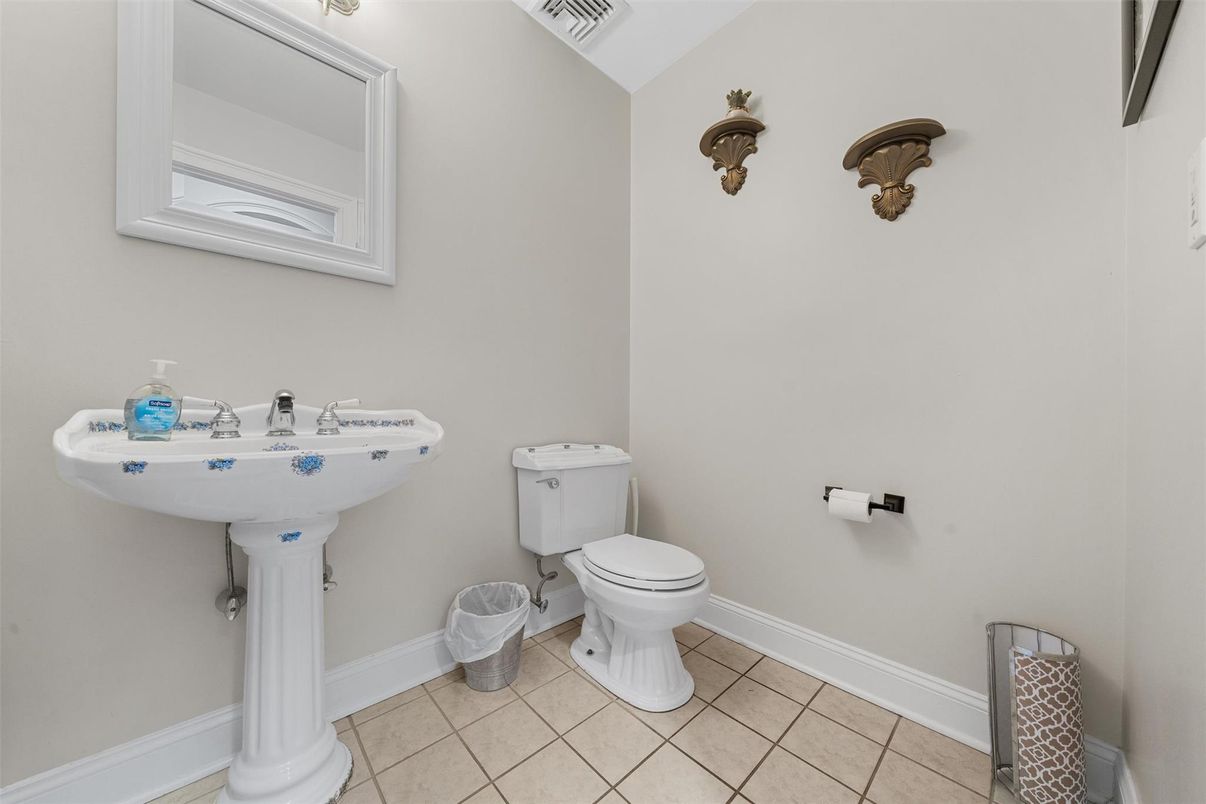 Bathroom, Interior