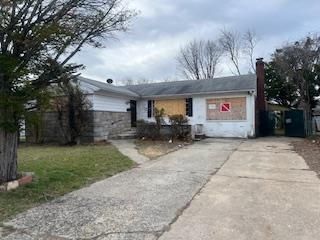 Attached, Backyard, Exterior, Facade, Ranch