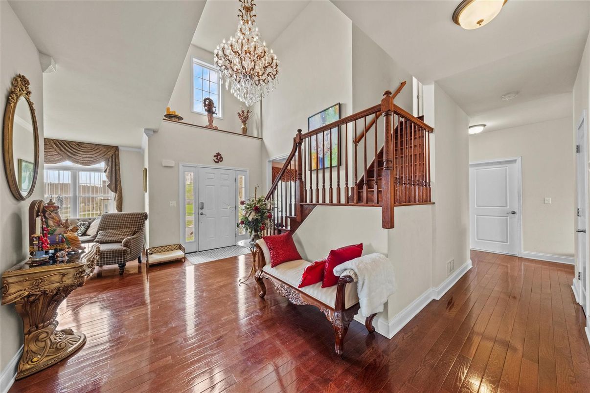 Chandelier, Interior, Wood Texture Flooring