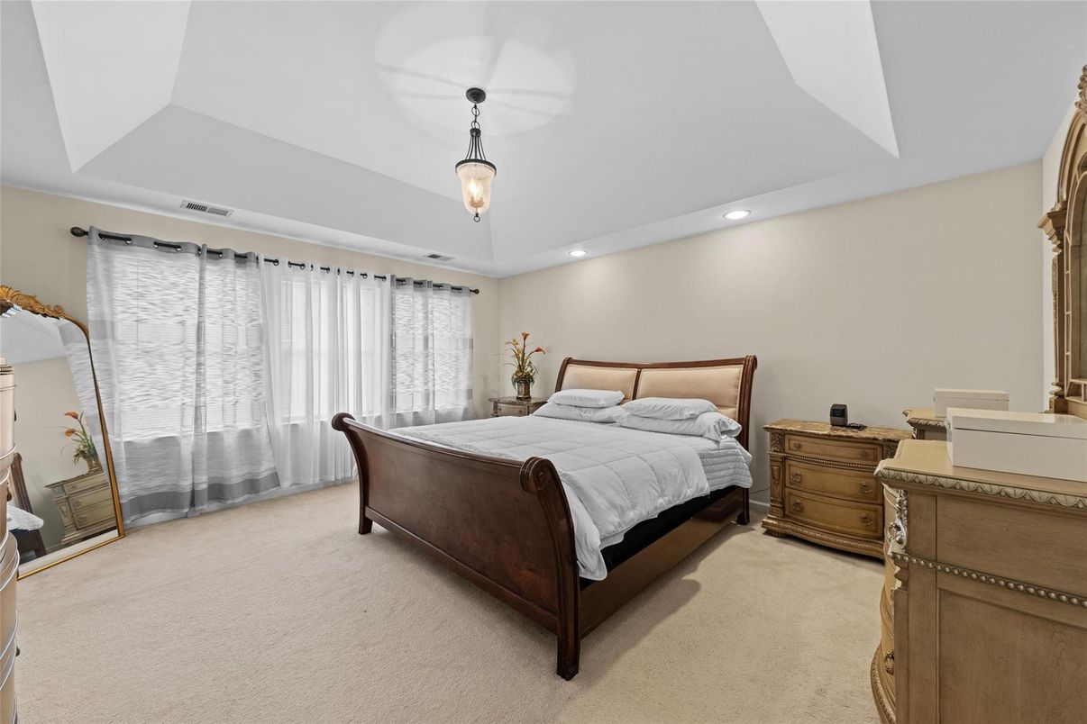 Bedroom, Interior, Pendant Lights, Recessed Lighting