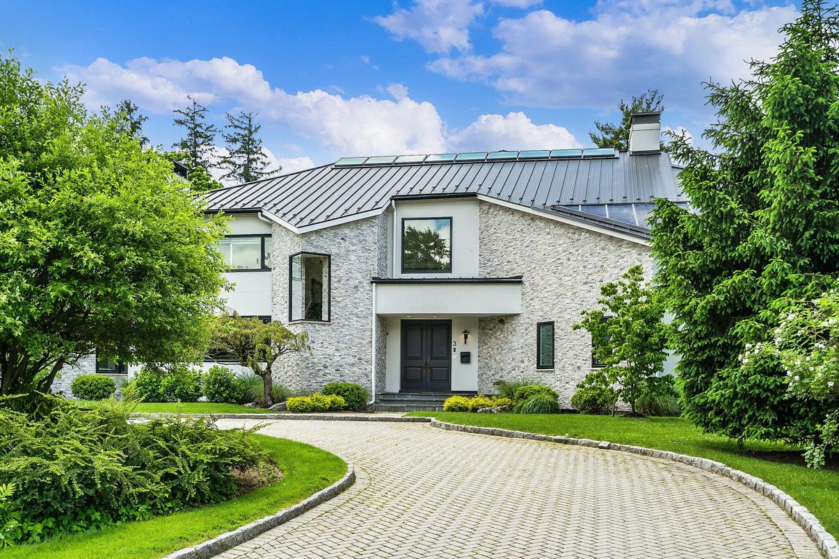 Exterior, Facade, Brick Facade, French Provincial
