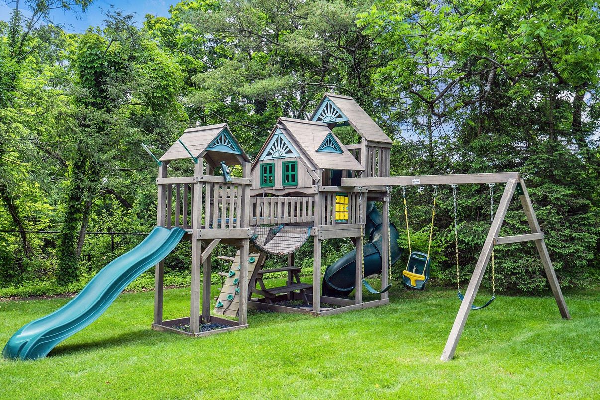 Backyard, Exterior, Playground