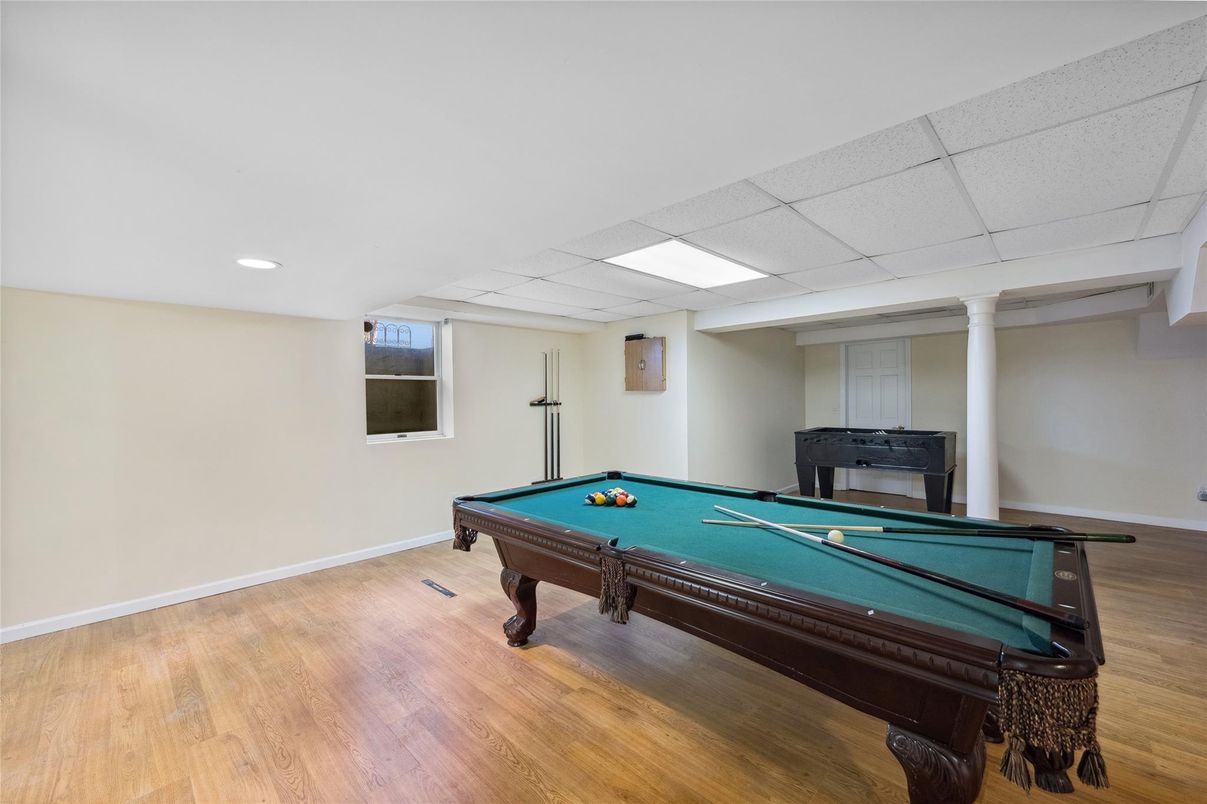Billiard Table, Game Room, Interior, Recessed Lighting, Wood Texture Flooring