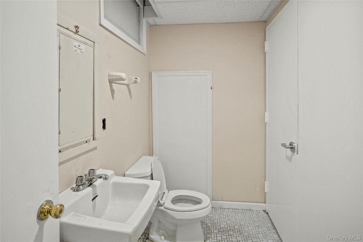 Bathroom, Interior