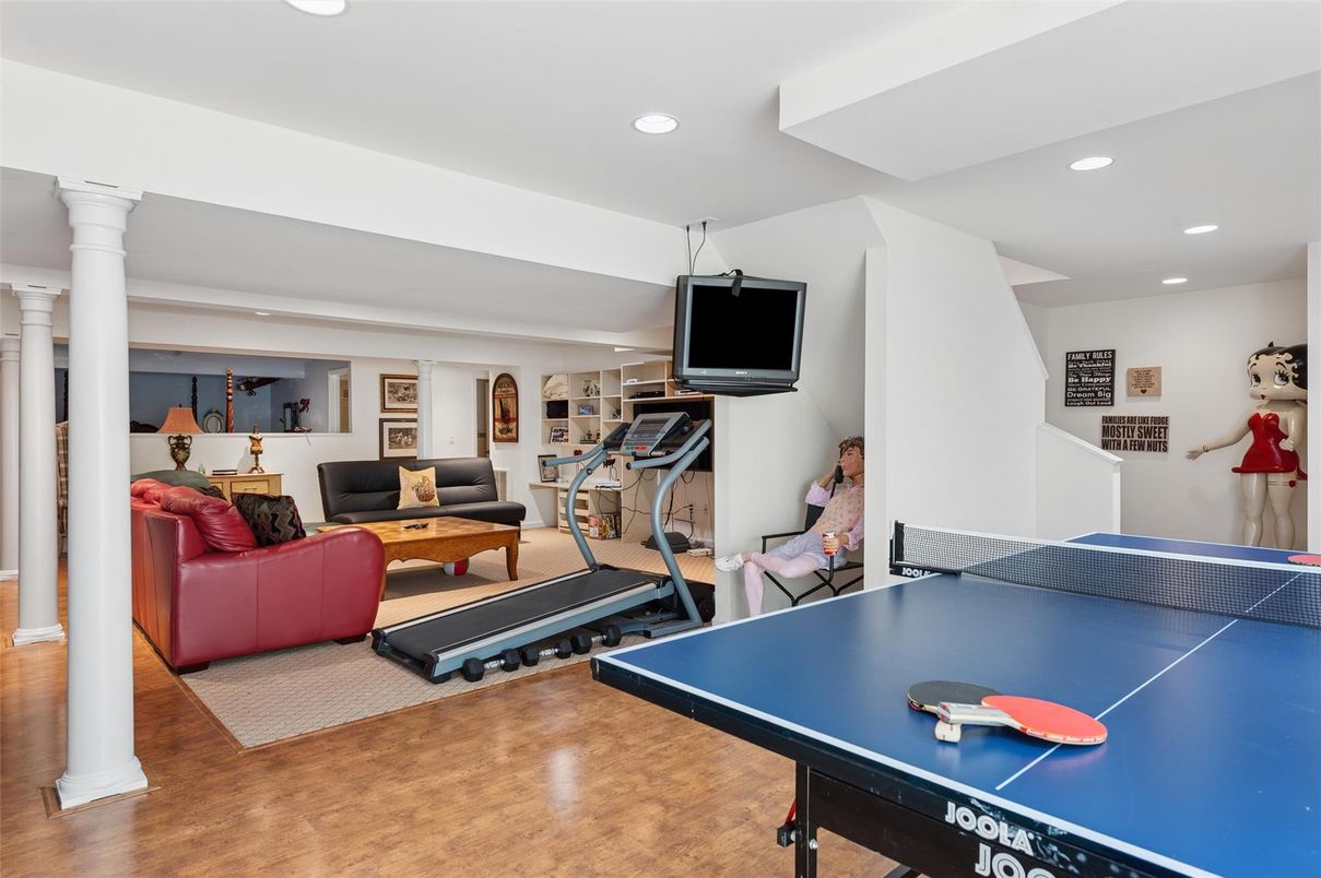 Fitness Equipment, Game Room, Interior, Living room, Recessed Lighting, Wood Texture Flooring
