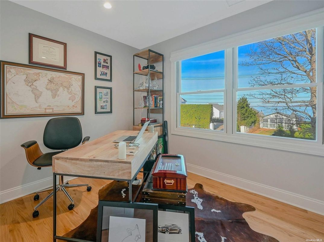 Home Office, Interior, Recessed Lighting, Water, Wood Texture Flooring