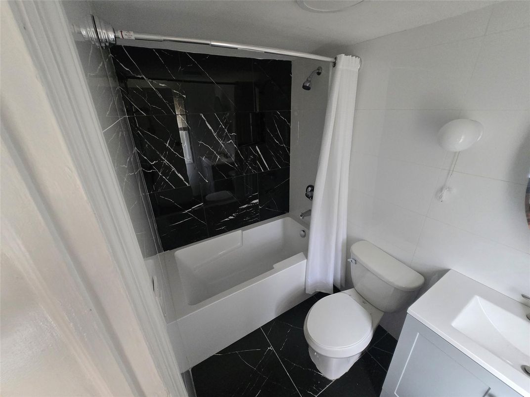 Bathroom, Interior, Marble Walls