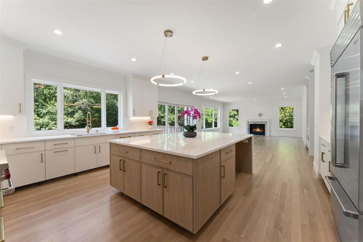 Fireplace, Interior, Kitchen, Pendant Lights, Recessed Lighting, Stainless Steel Appliances, Wood Texture Flooring