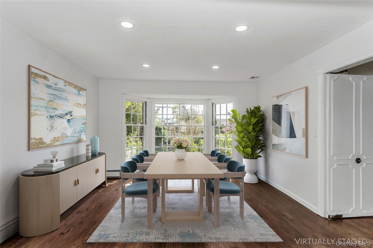 Dining room, Interior, Recessed Lighting, Wood Texture Flooring