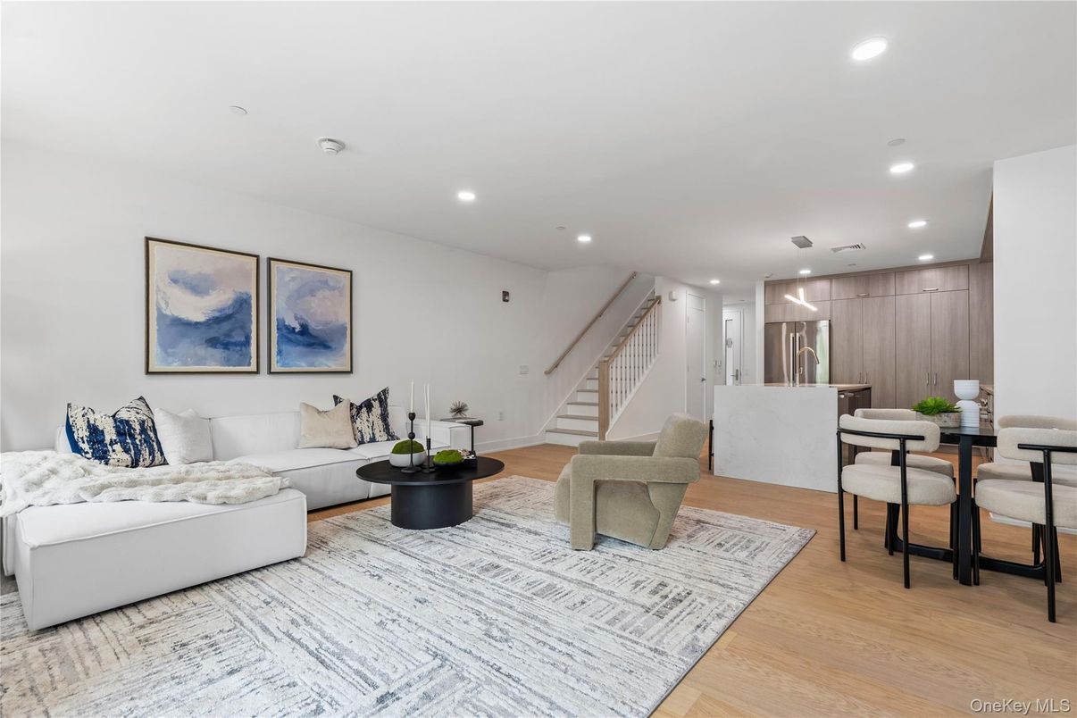 Dining room, Interior, Living room, Pendant Lights, Recessed Lighting, Wood Texture Flooring