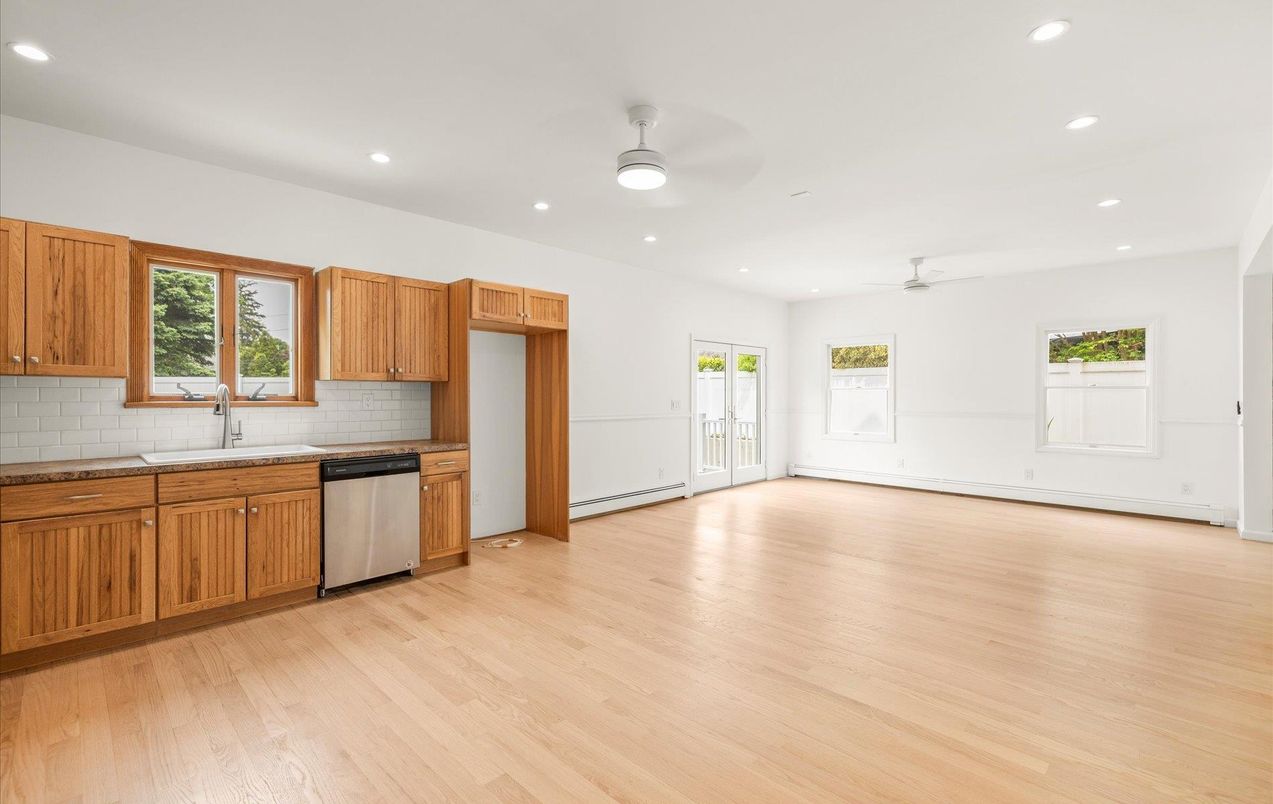 Empty room, Interior, Kitchen, Recessed Lighting, Wood Texture Flooring