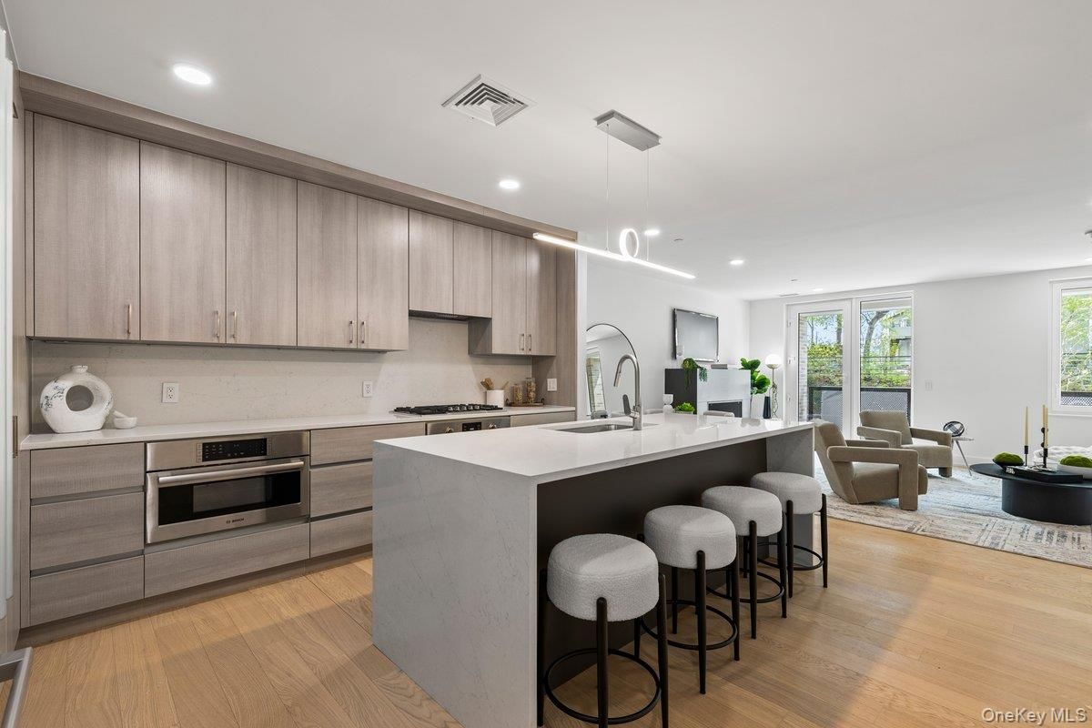 Interior, Kitchen, Living room, Pendant Lights, Recessed Lighting, Stainless Steel Appliances, Wood Texture Flooring