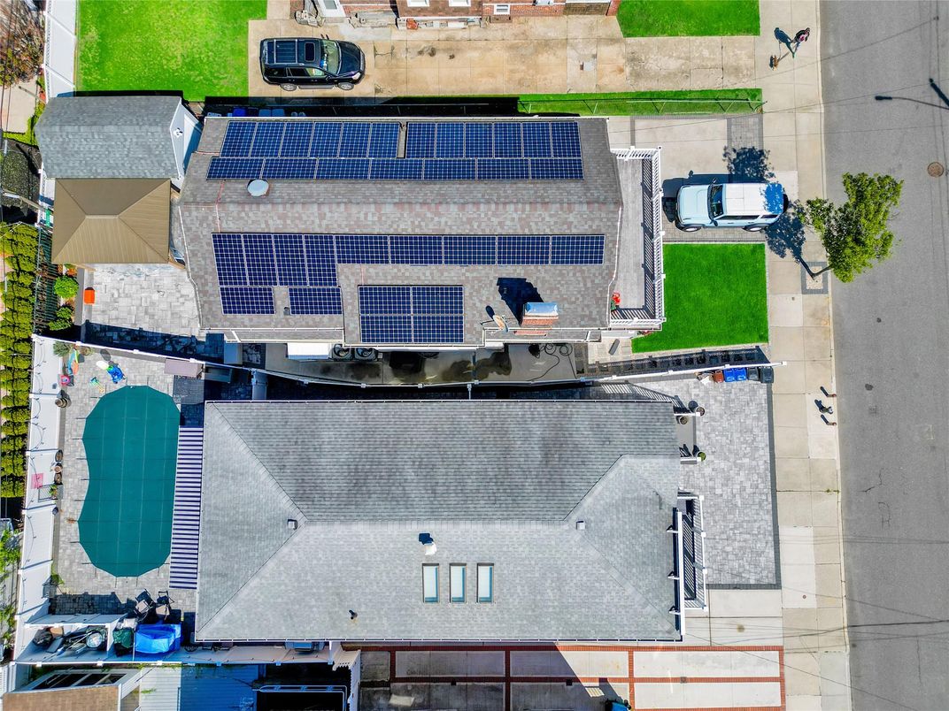 Exterior, Drone