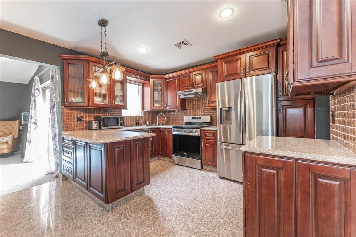 Interior, Kitchen, Pendant Lights, Recessed Lighting, Stainless Steel Appliances