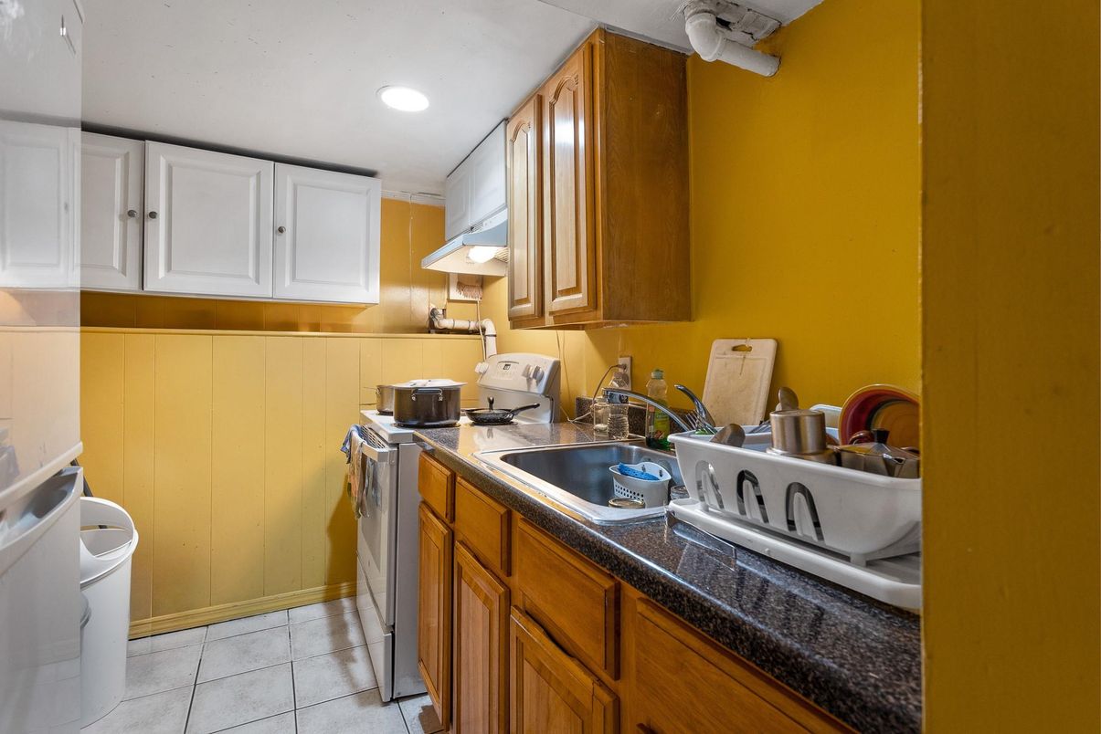 Interior, Kitchen, Recessed Lighting, Washer