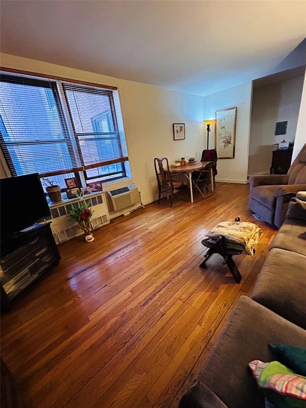 Dining room, Interior, Living room, Wood Texture Flooring