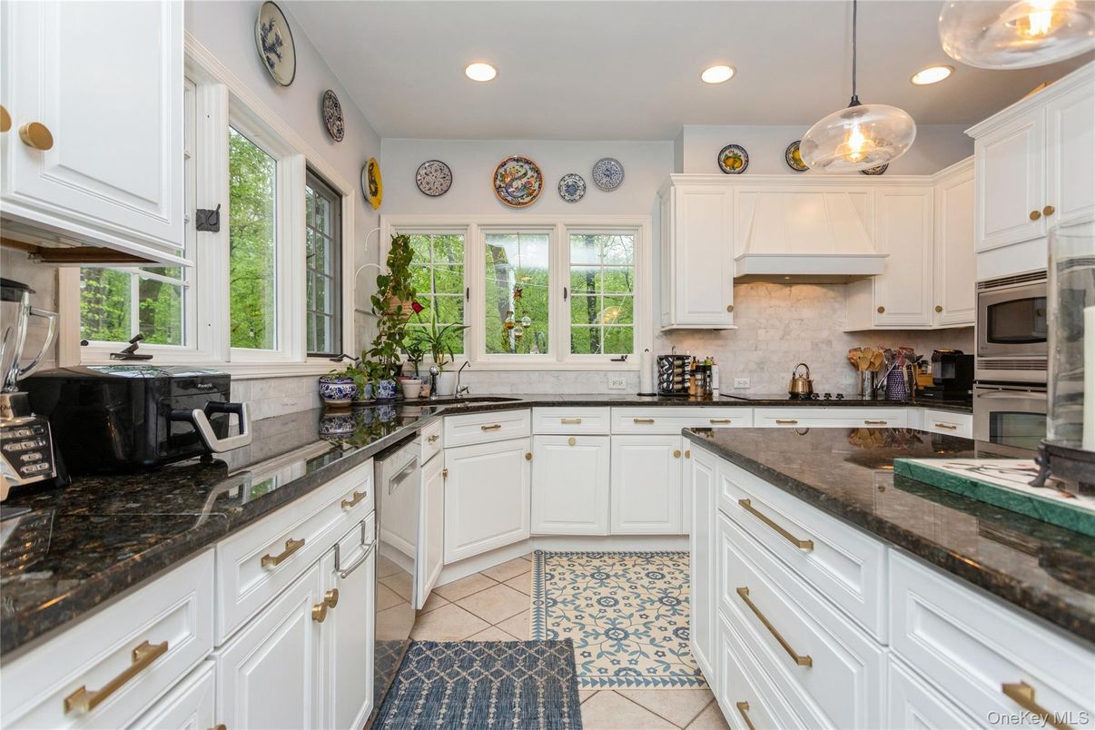 Interior, Kitchen, Pendant Lights, Recessed Lighting