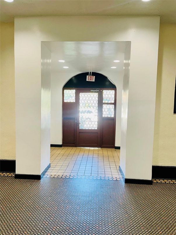 Interior, Recessed Lighting