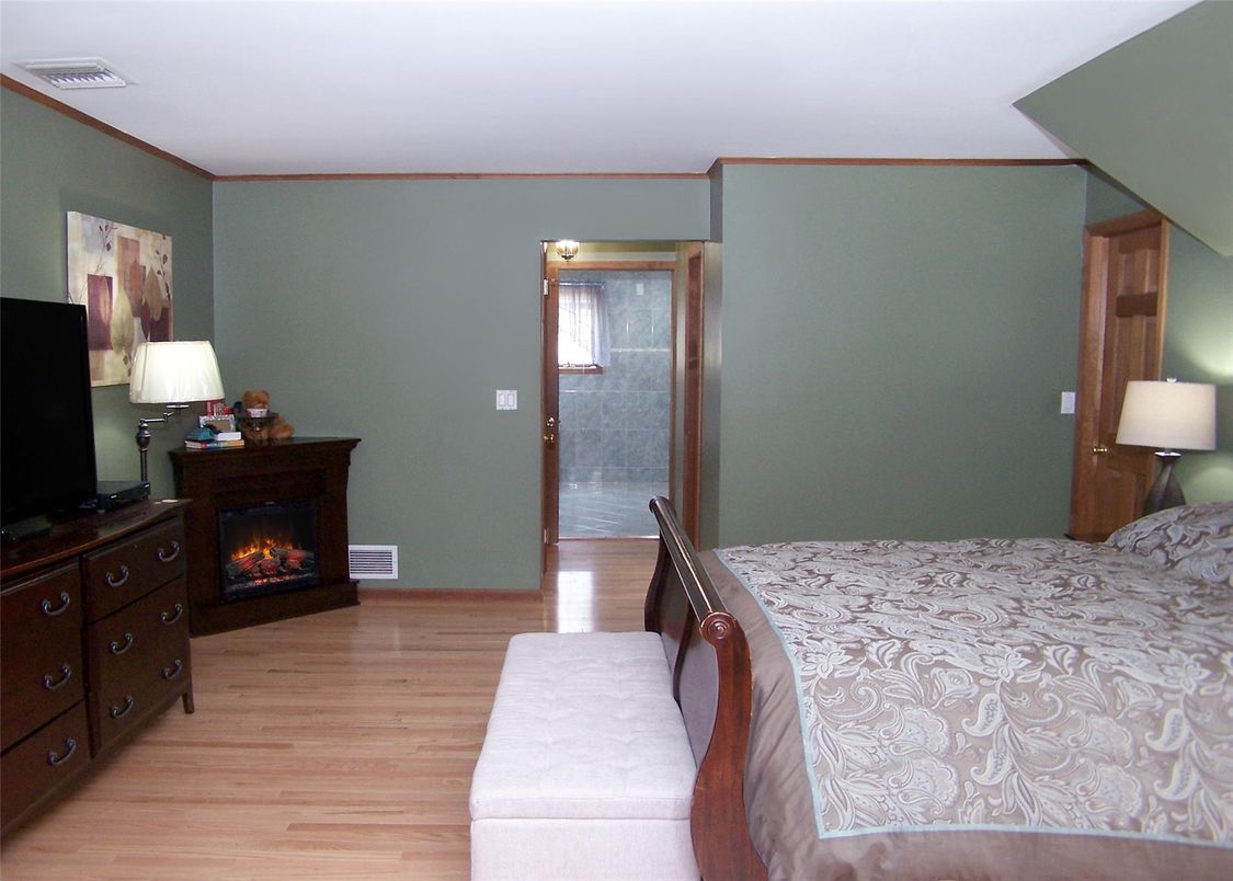 Bedroom, Fireplace, Interior, Wood Texture Flooring