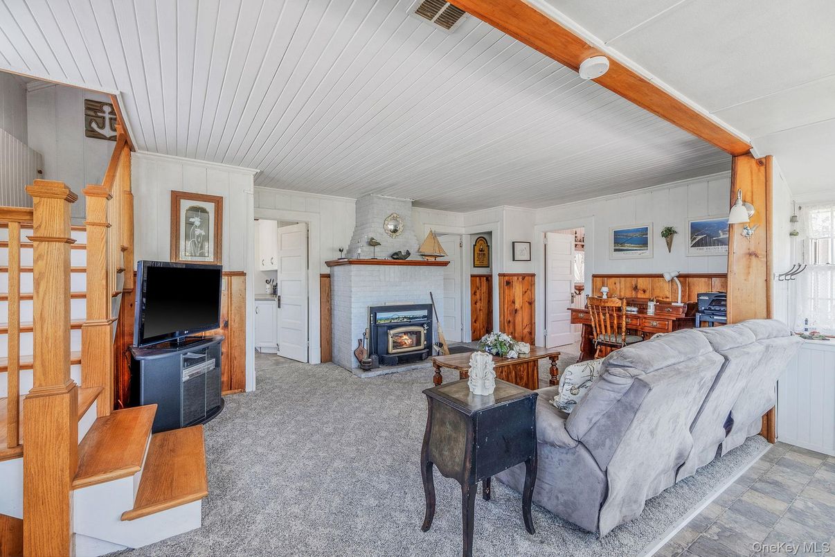 Fireplace, Interior, Living room