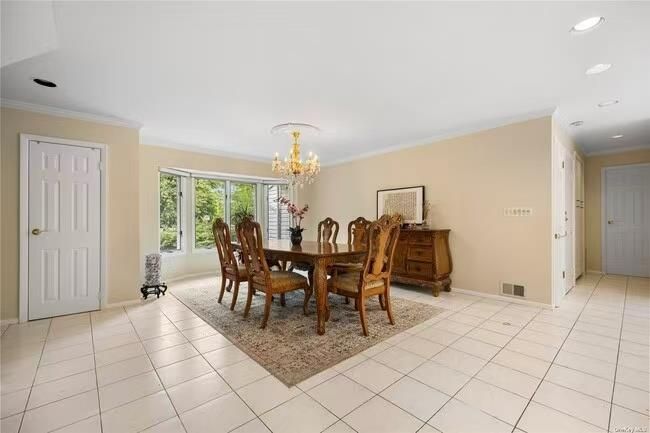 Chandelier, Dining room, Interior, Recessed Lighting