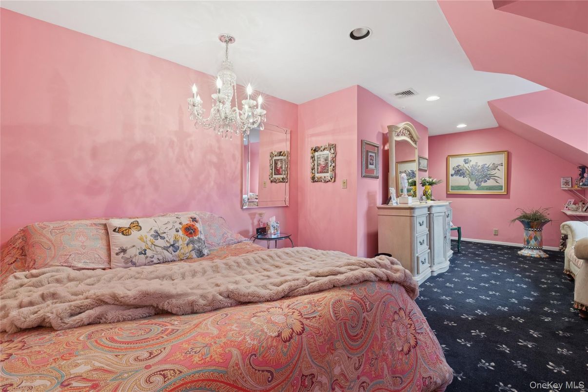 Bedroom, Chandelier, Interior, Recessed Lighting