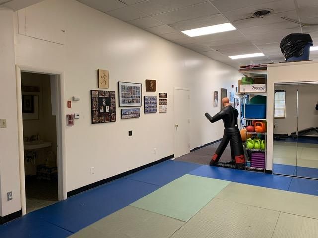 Fitness Equipment, Interior, Recessed Lighting