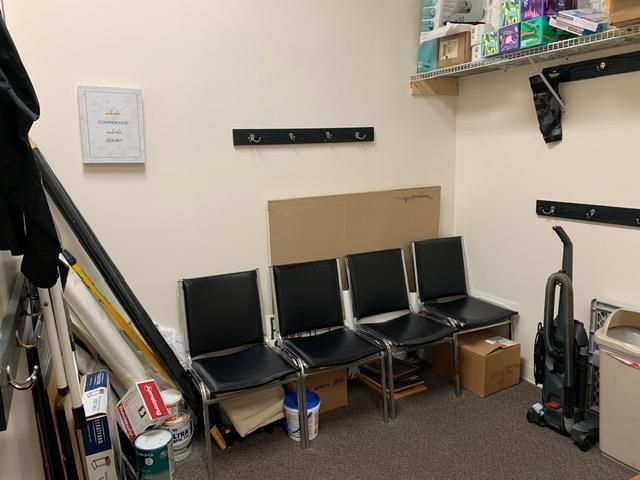 Home Office, Interior