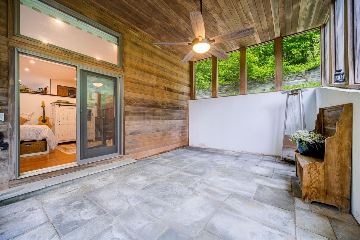 Bathroom, Empty room, Interior, Recessed Lighting, Wooden Ceilings, Wooden Walls