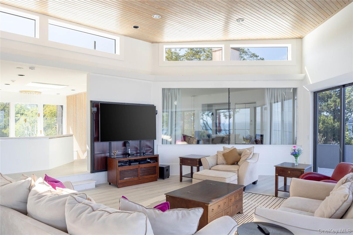 Interior, Living room, Recessed Lighting, Wooden Ceilings, Wood Texture Flooring