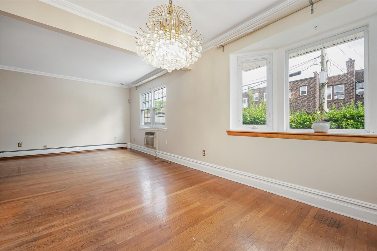 Chandelier, Empty room, Interior, Wood Texture Flooring
