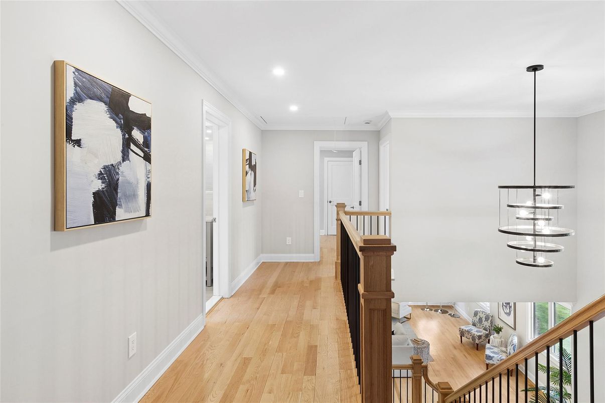 Interior, Pendant Lights, Recessed Lighting, Wood Texture Flooring