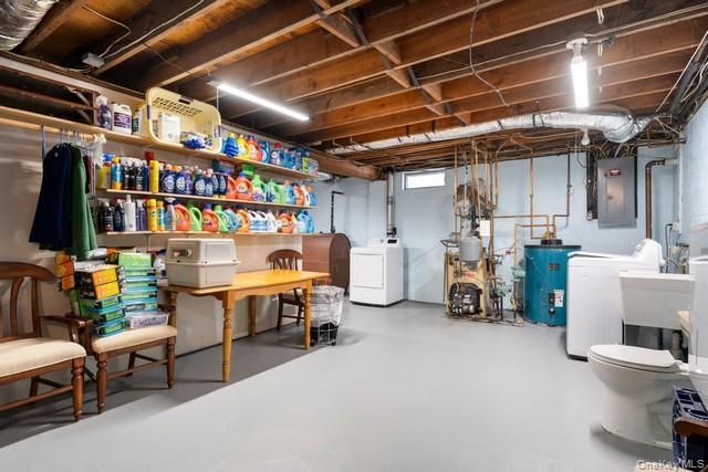 Interior, Washer, Wooden Beams, Wooden Ceilings
