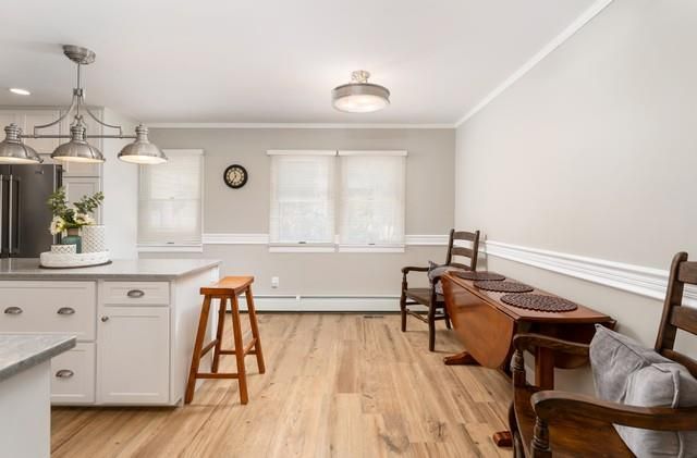 Interior, Kitchen, Pendant Lights, Recessed Lighting, Wood Texture Flooring