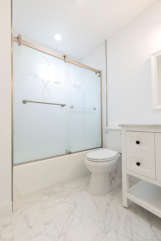 Bathroom, Interior, Marble, Recessed Lighting