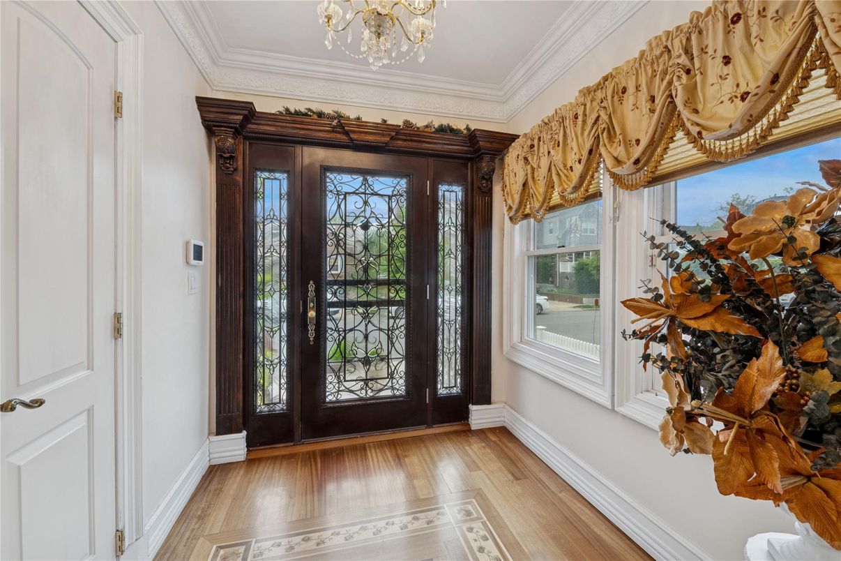 Chandelier, Interior, Wood Texture Flooring