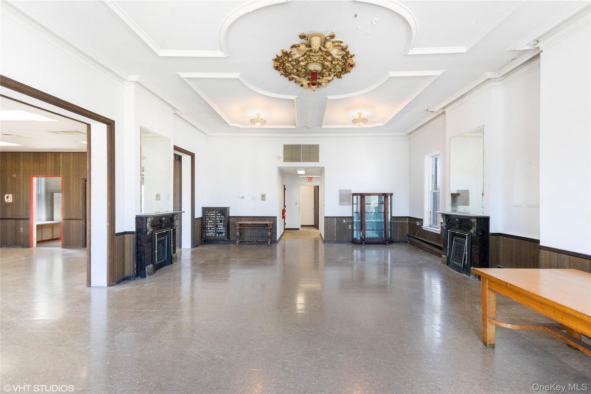 Empty room, Fireplace, Interior, Recessed Lighting