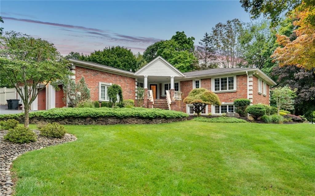 Exterior, Facade, Brick Facade, Split Level