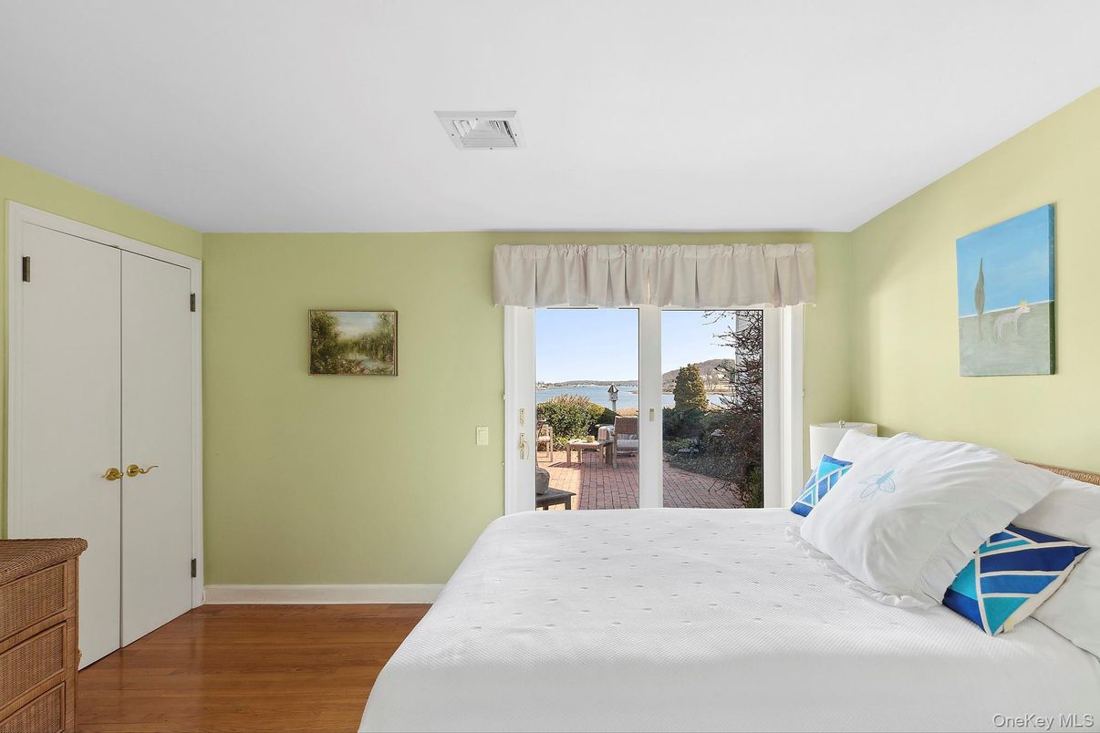 Bedroom, Interior, Water, Wood Texture Flooring
