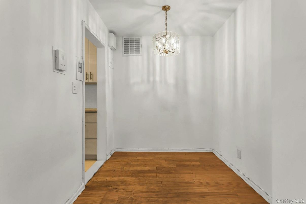 Chandelier, Interior, Wood Texture Flooring