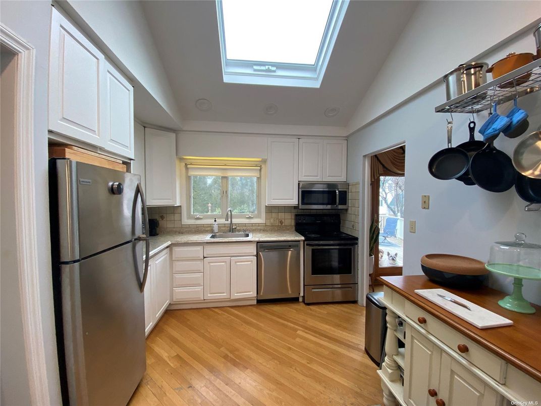 Glass Ceilings, Interior, Kitchen, Stainless Steel Appliances, Wood Texture Flooring