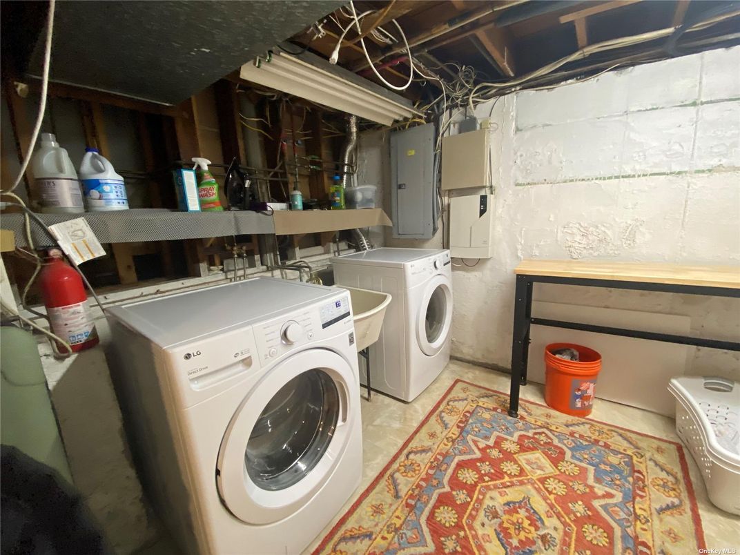 Interior, Washer