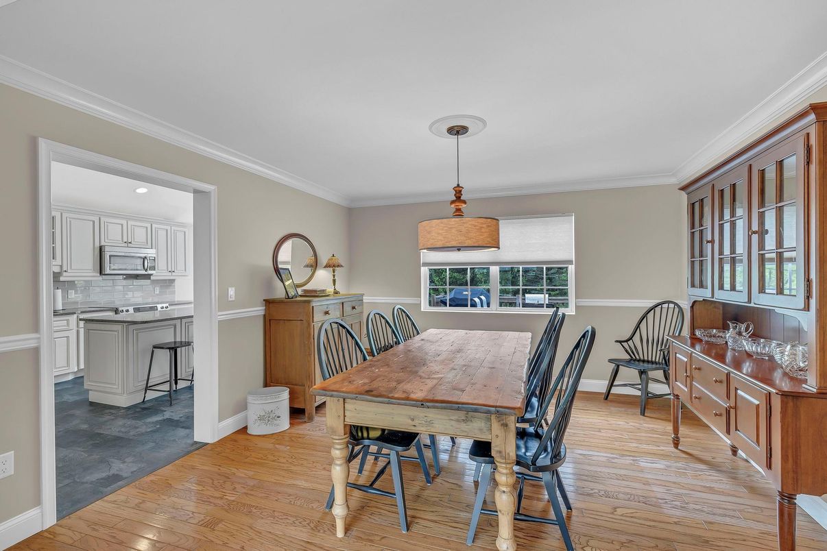 Dining room, Interior, Kitchen, Pendant Lights, Wood Texture Flooring