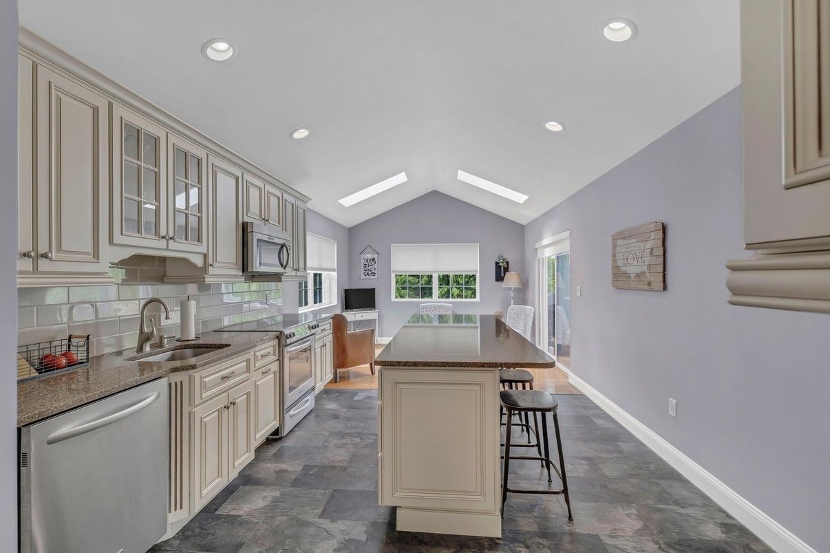 Interior, Kitchen, Recessed Lighting