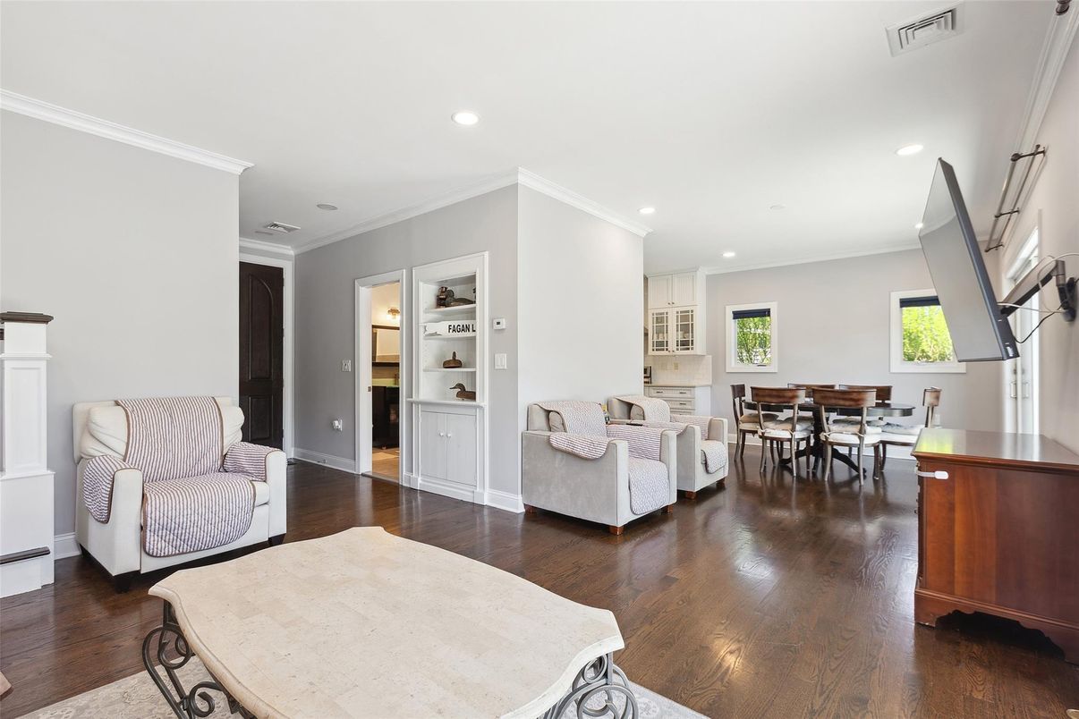 Dining room, Interior, Kitchen, Living room, Recessed Lighting, Wood Texture Flooring