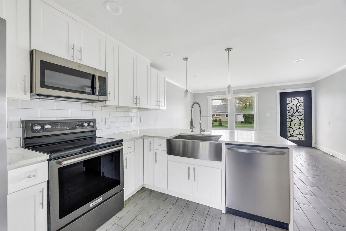Interior, Kitchen, Pendant Lights, Recessed Lighting, Stainless Steel Appliances, Wood Texture Flooring