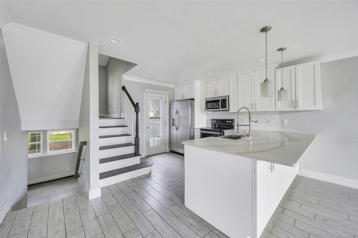 Interior, Kitchen, Pendant Lights, Recessed Lighting, Stainless Steel Appliances, Wood Texture Flooring
