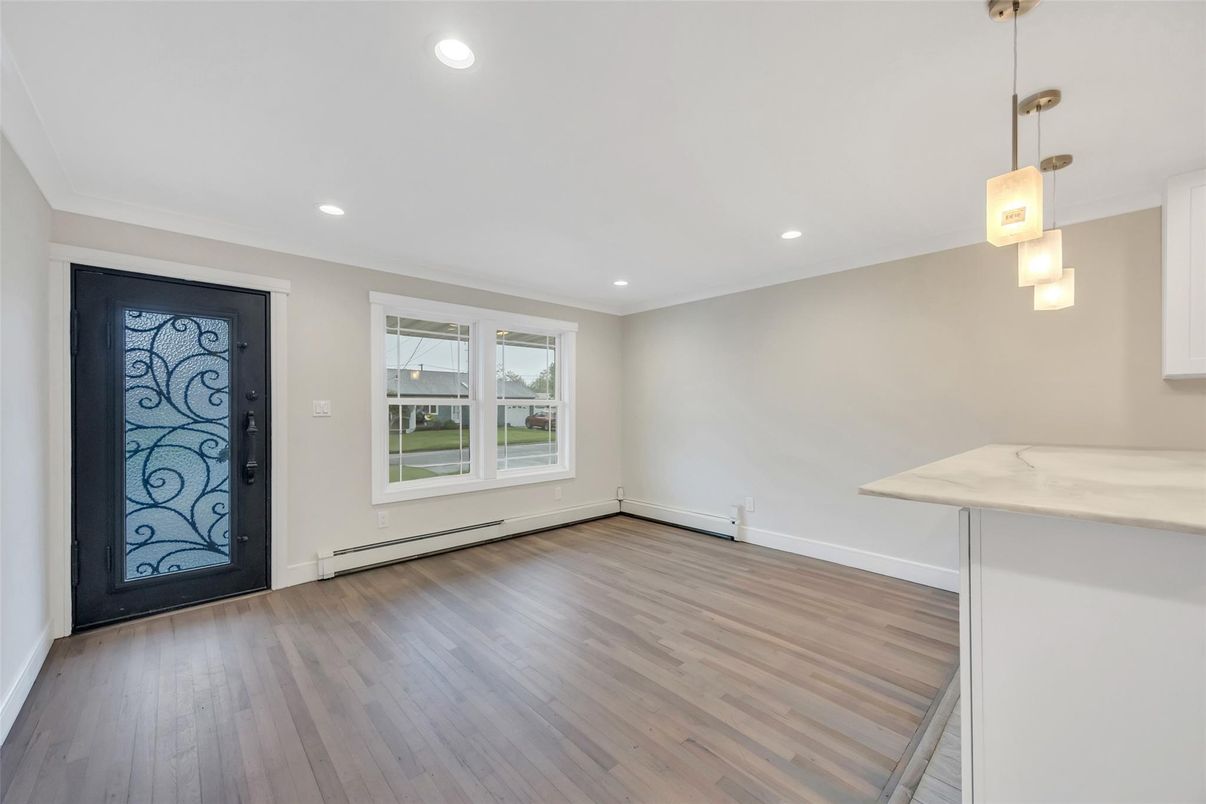 Empty room, Interior, Pendant Lights, Recessed Lighting, Wood Texture Flooring