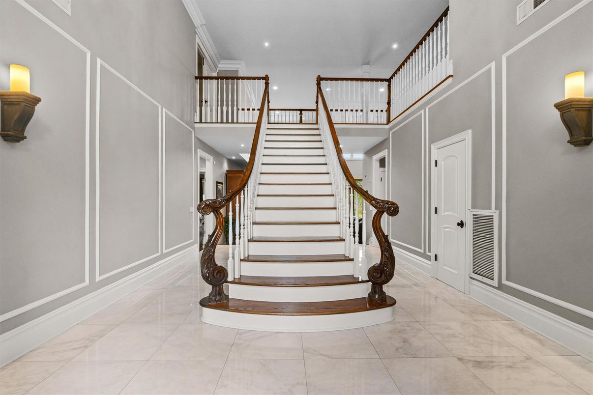 Interior, Marble, Recessed Lighting